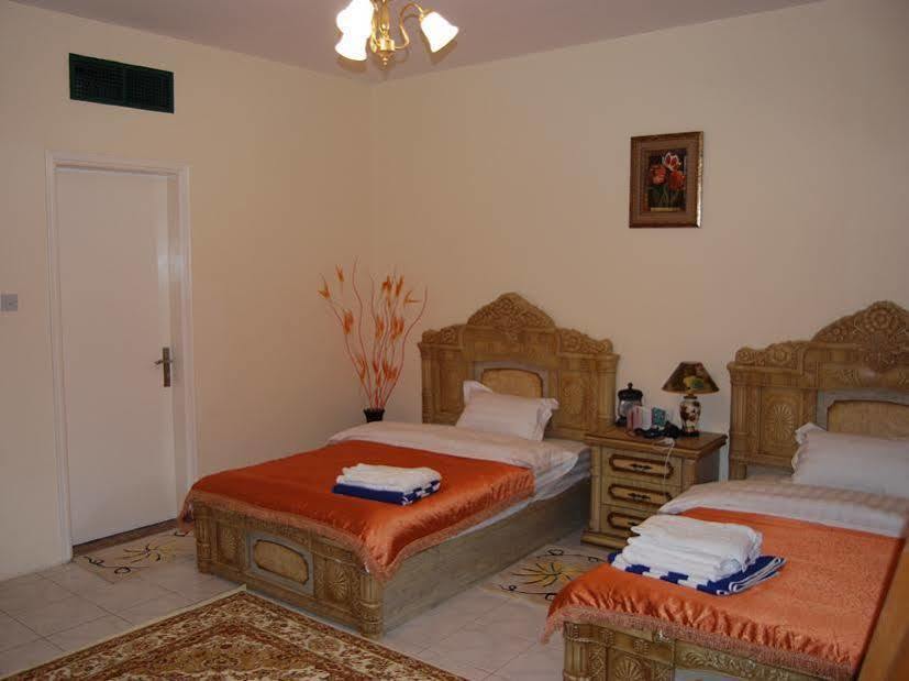 오요 168 알 라하 호텔 아파트먼트 샤르자 외부 사진
